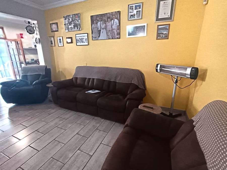 3 Bedroom Property for Sale in Brakpan Central Gauteng