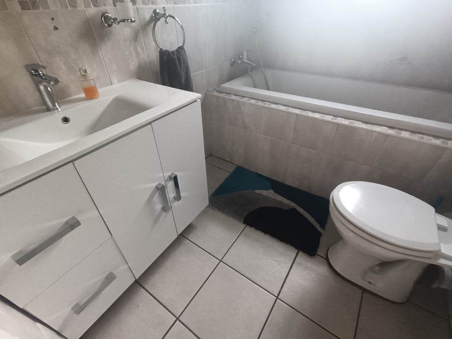 3 Bedroom Property for Sale in Brakpan Central Gauteng