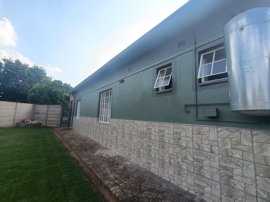 3 Bedroom Property for Sale in Brakpan Central Gauteng