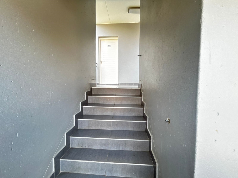 2 Bedroom Property for Sale in Oakdene Gauteng