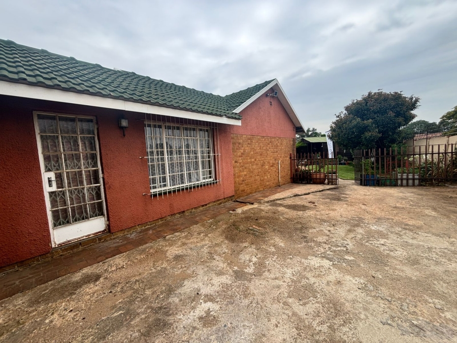 4 Bedroom Property for Sale in Berton Park Gauteng