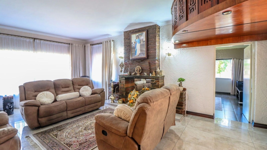 4 Bedroom Property for Sale in Savoy Estate Gauteng