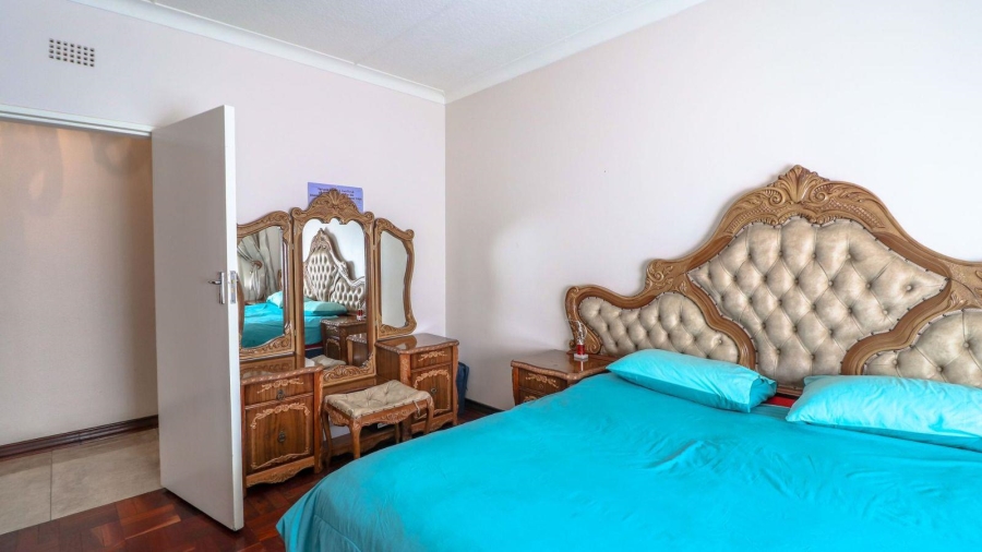 4 Bedroom Property for Sale in Savoy Estate Gauteng