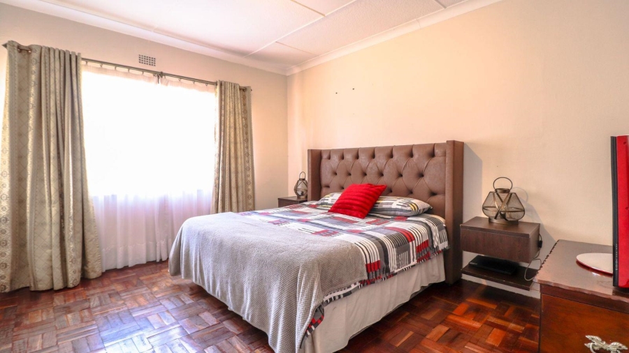 4 Bedroom Property for Sale in Savoy Estate Gauteng