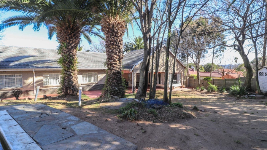 4 Bedroom Property for Sale in Savoy Estate Gauteng