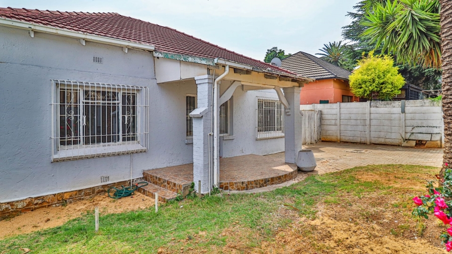 3 Bedroom Property for Sale in Orange Grove Gauteng