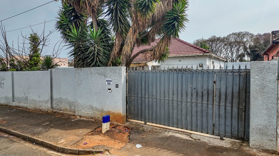 3 Bedroom Property for Sale in Orange Grove Gauteng