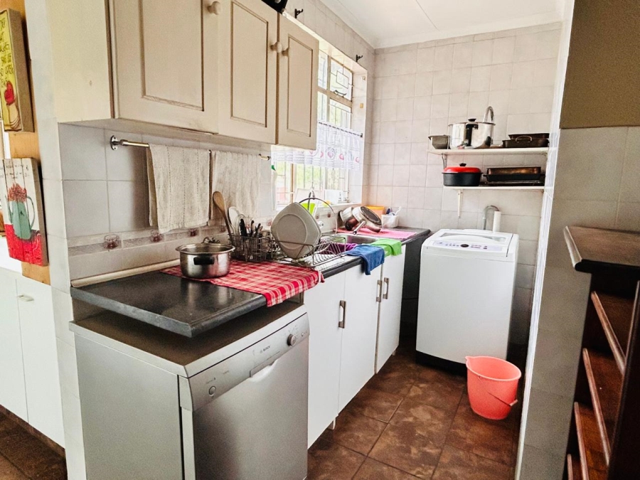 3 Bedroom Property for Sale in Strubenvale Gauteng