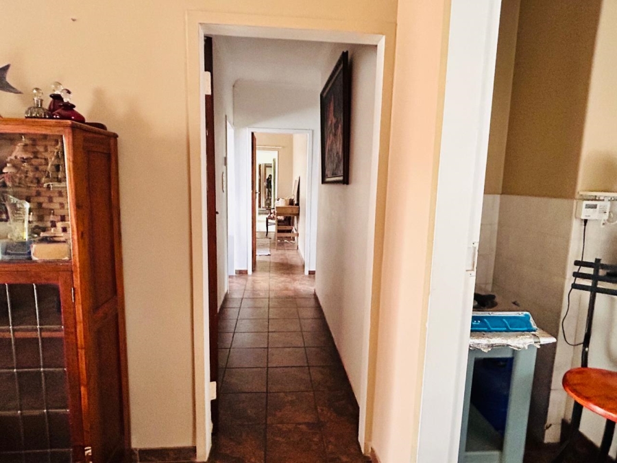 3 Bedroom Property for Sale in Strubenvale Gauteng