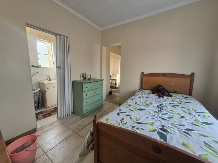 3 Bedroom Property for Sale in Strubenvale Gauteng