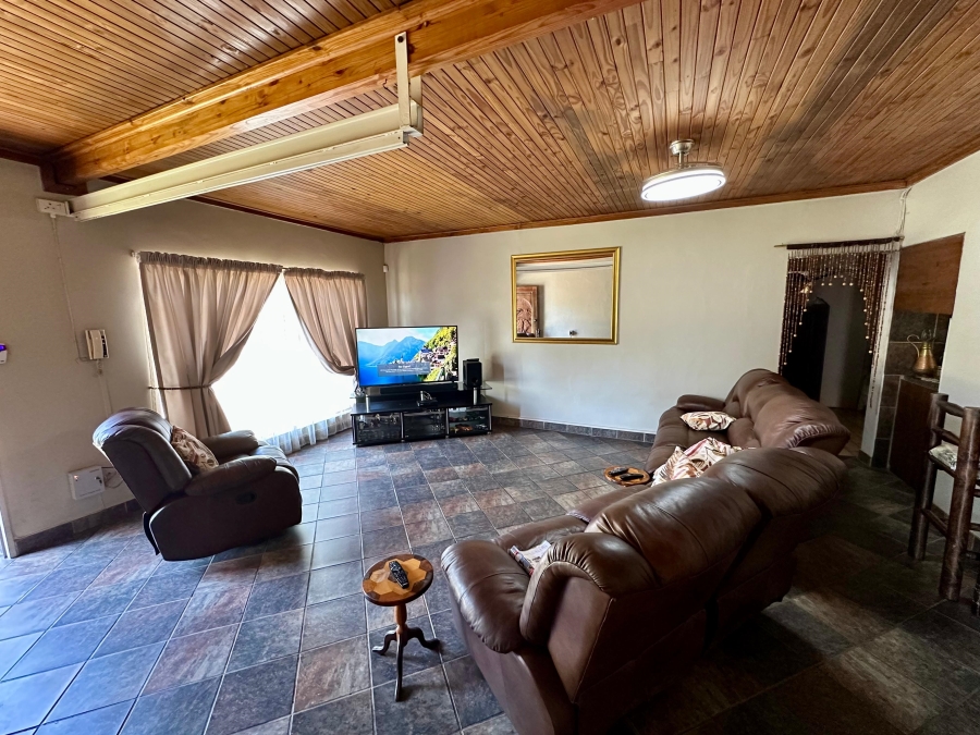 4 Bedroom Property for Sale in Ekklesia Gauteng