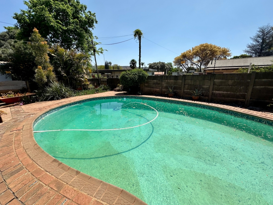 4 Bedroom Property for Sale in Ekklesia Gauteng