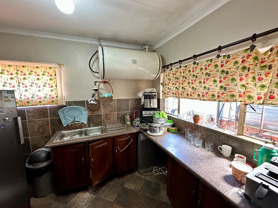4 Bedroom Property for Sale in Ekklesia Gauteng