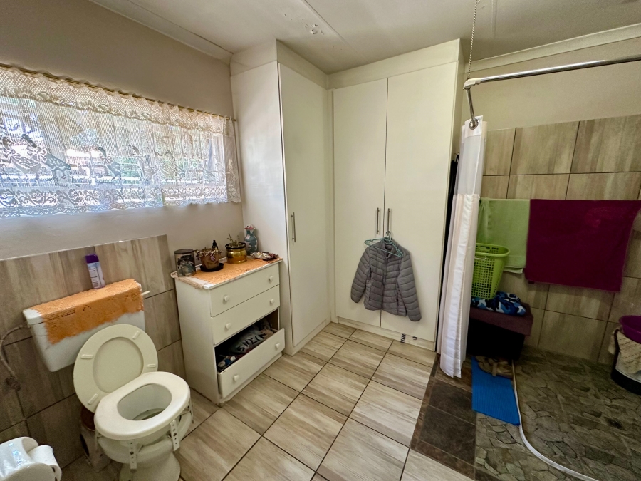 4 Bedroom Property for Sale in Ekklesia Gauteng