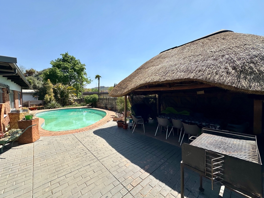 4 Bedroom Property for Sale in Ekklesia Gauteng