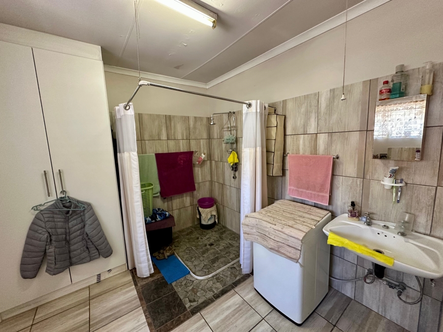 4 Bedroom Property for Sale in Ekklesia Gauteng