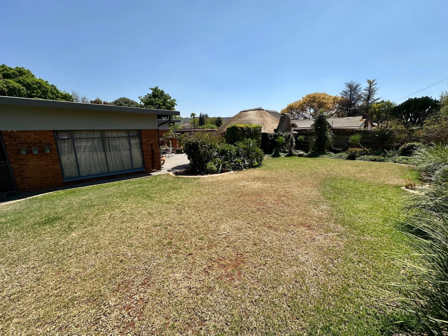4 Bedroom Property for Sale in Ekklesia Gauteng