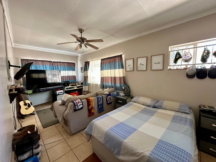 4 Bedroom Property for Sale in Ekklesia Gauteng