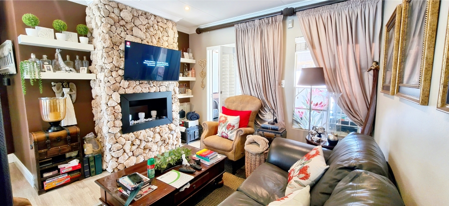 3 Bedroom Property for Sale in Magalieskruin Gauteng