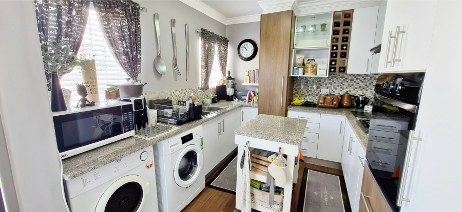 3 Bedroom Property for Sale in Magalieskruin Gauteng