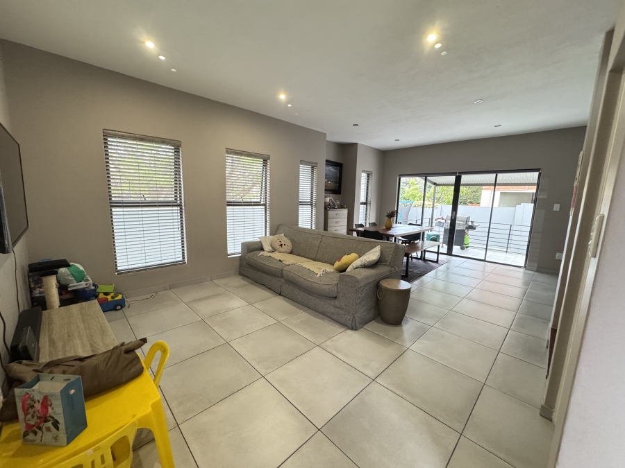 3 Bedroom Property for Sale in Olympus AH Gauteng