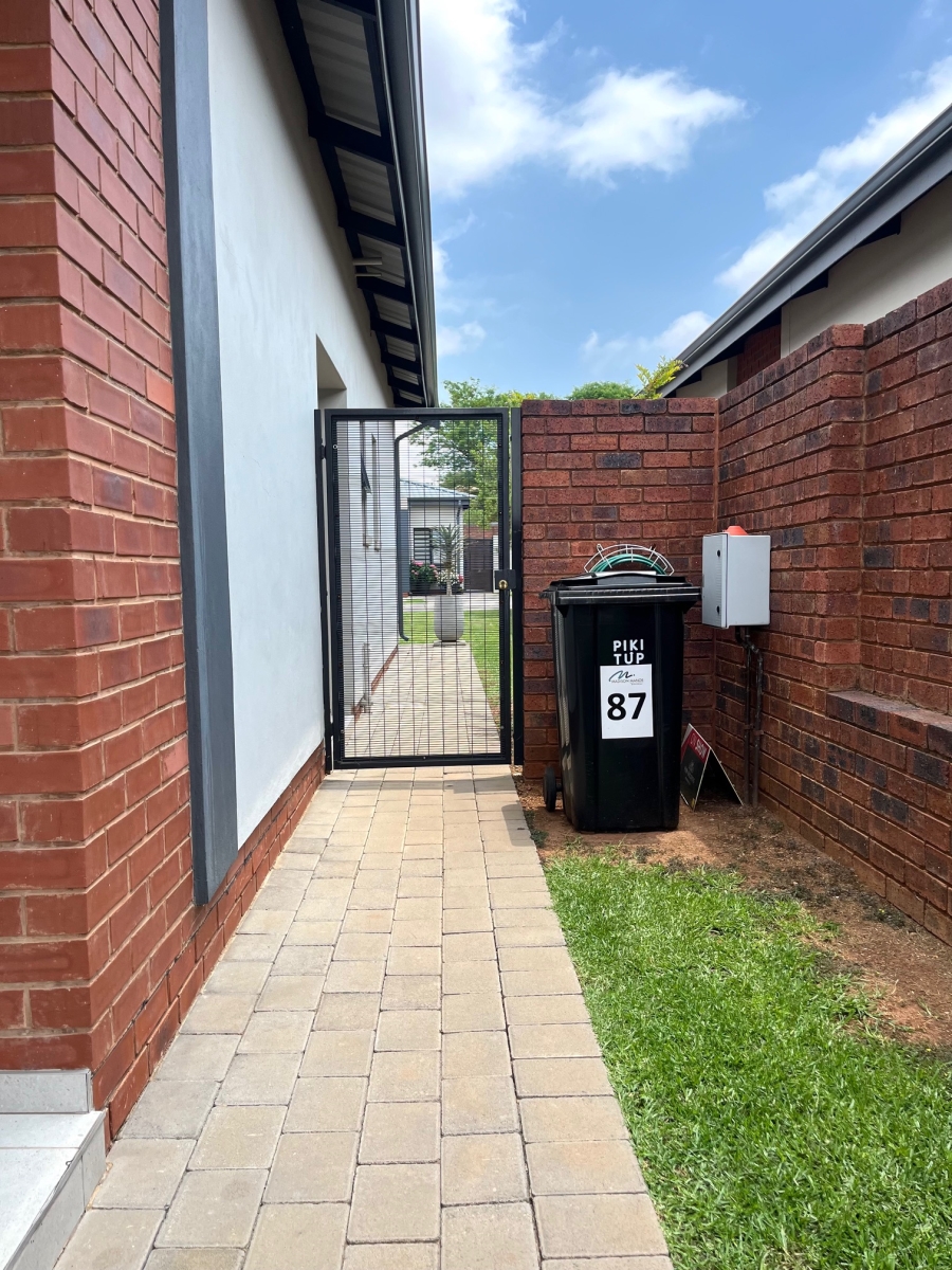 3 Bedroom Property for Sale in Kyalami Hills Gauteng