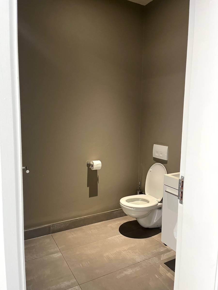 To Let 2 Bedroom Property for Rent in Sandown Gauteng