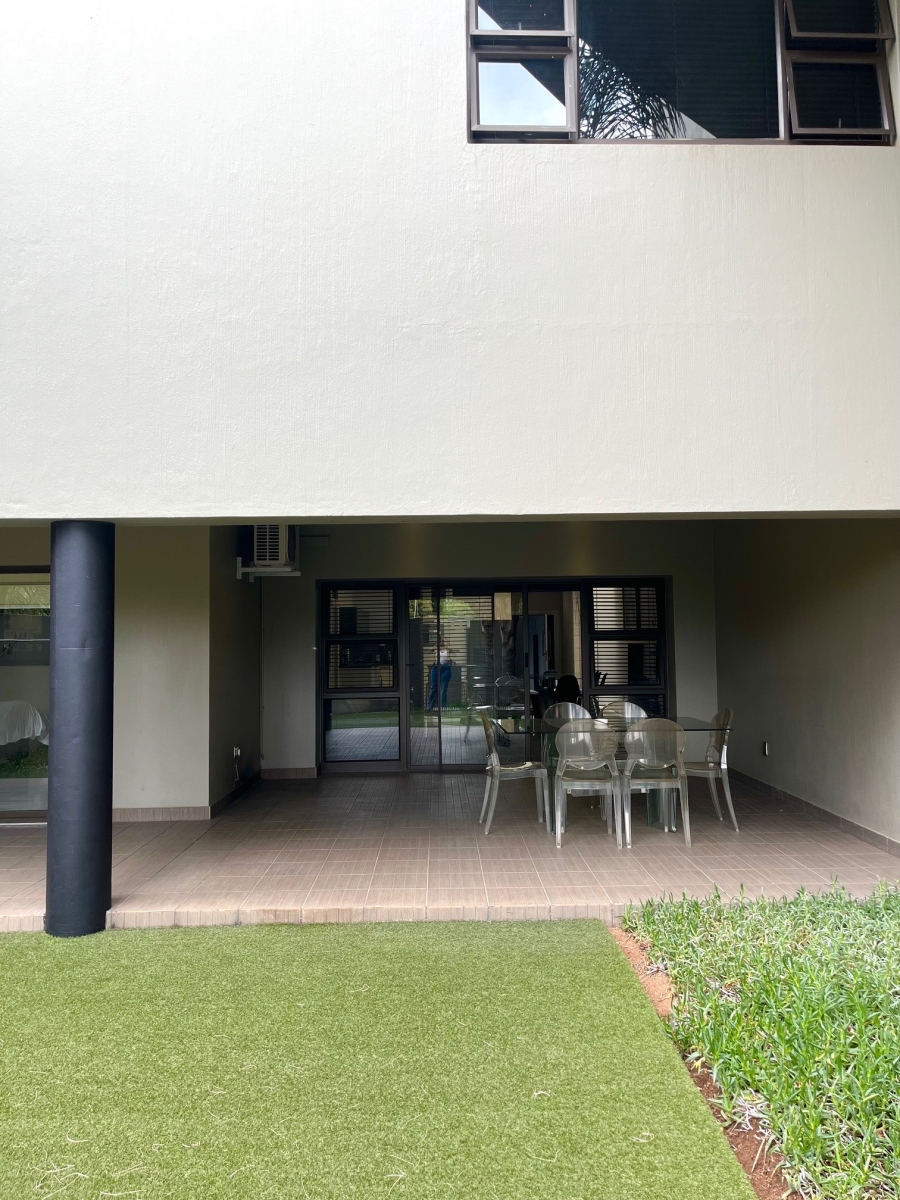 To Let 2 Bedroom Property for Rent in Sandown Gauteng