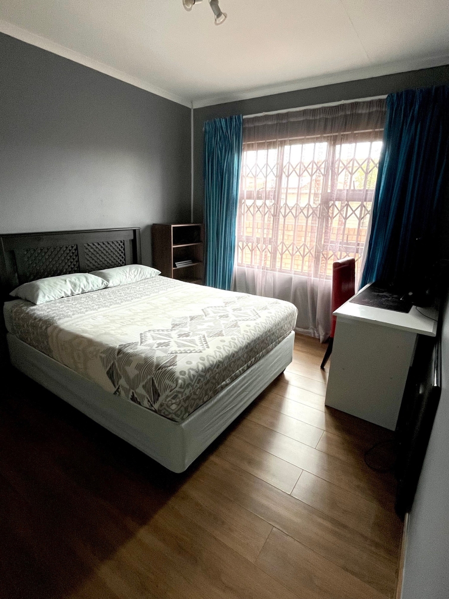 3 Bedroom Property for Sale in Noordwyk Gauteng