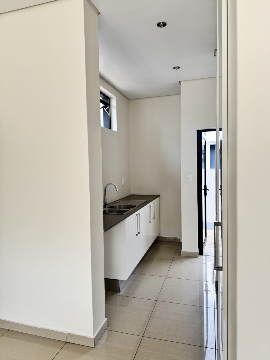 3 Bedroom Property for Sale in Midstream Meadows Gauteng