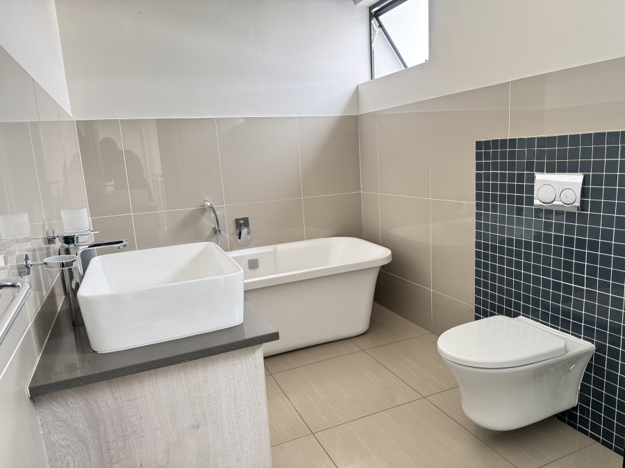 3 Bedroom Property for Sale in Midstream Meadows Gauteng