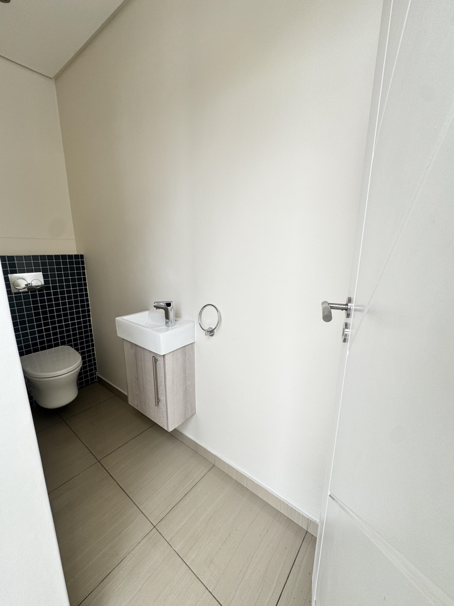 3 Bedroom Property for Sale in Midstream Meadows Gauteng