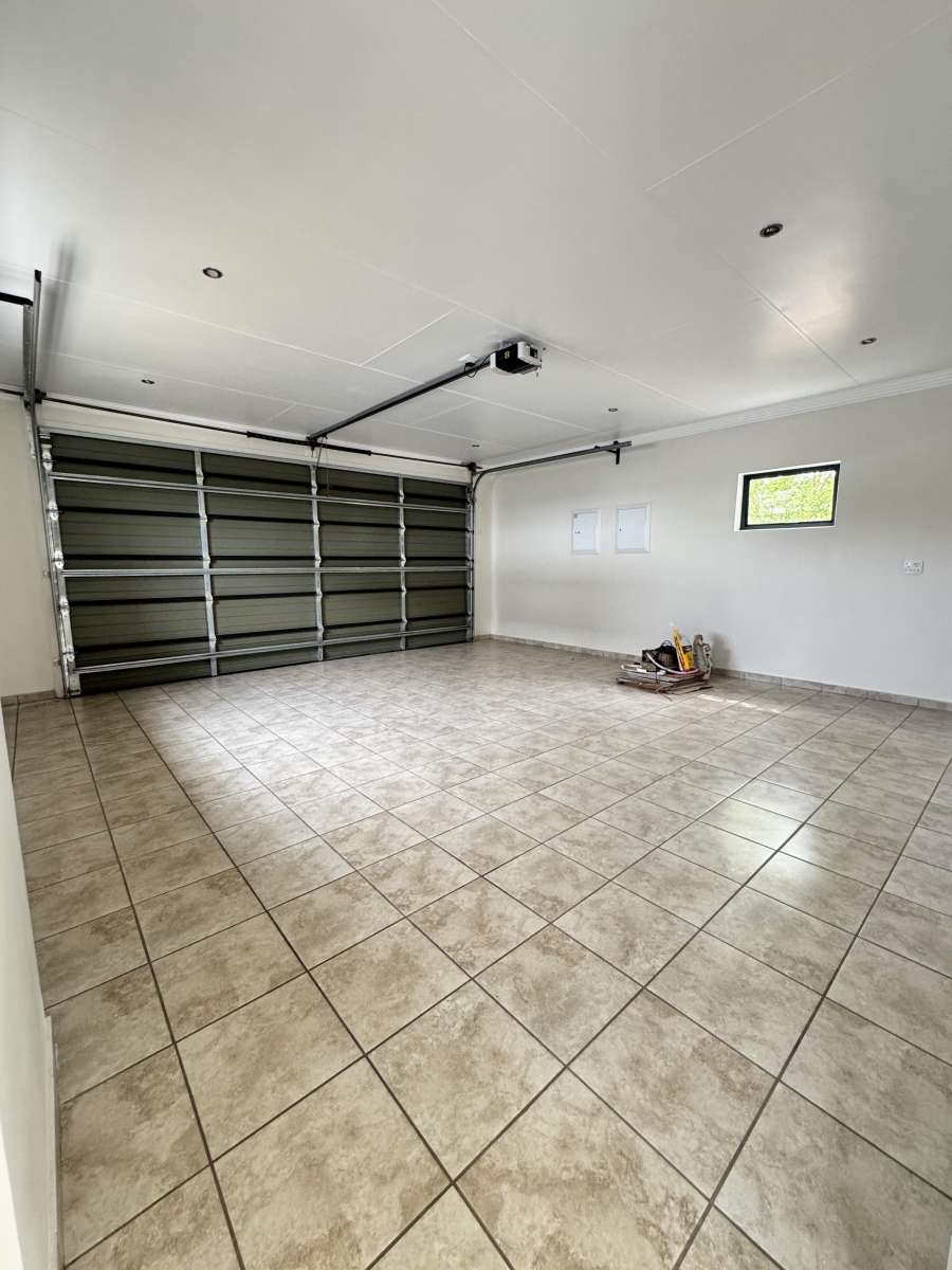 3 Bedroom Property for Sale in Midstream Meadows Gauteng