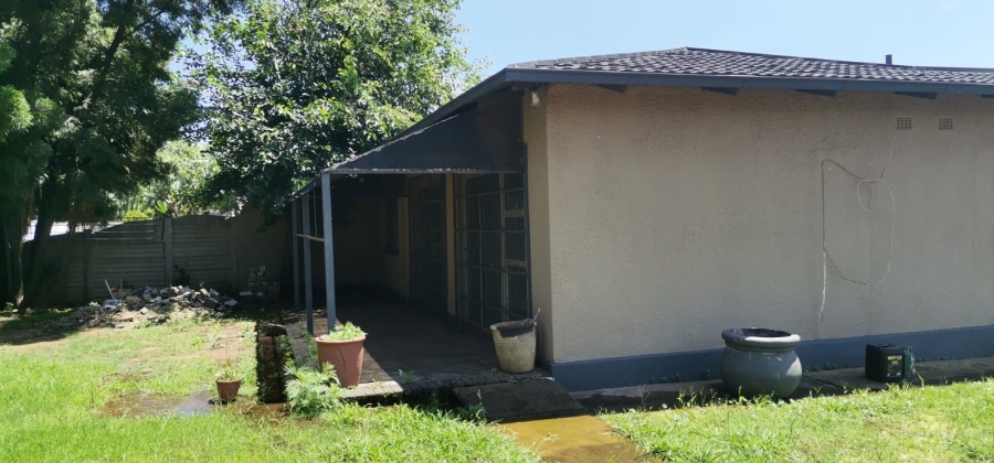 4 Bedroom Property for Sale in Vanderbijlpark CW 3 Gauteng