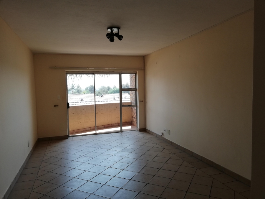 2 Bedroom Property for Sale in Rooihuiskraal North Gauteng