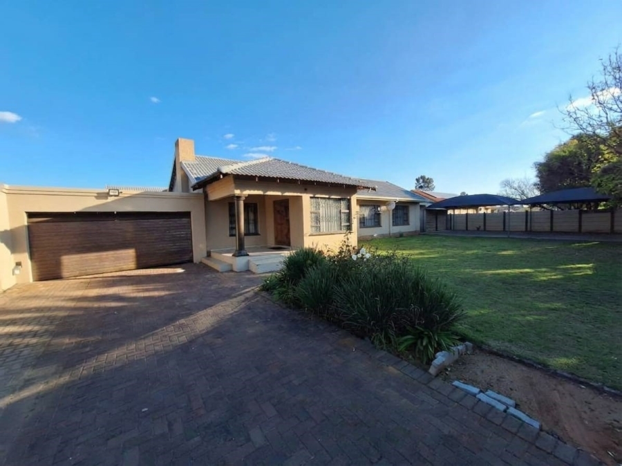 3 Bedroom Property for Sale in Vanderbijlpark SE 6 Gauteng