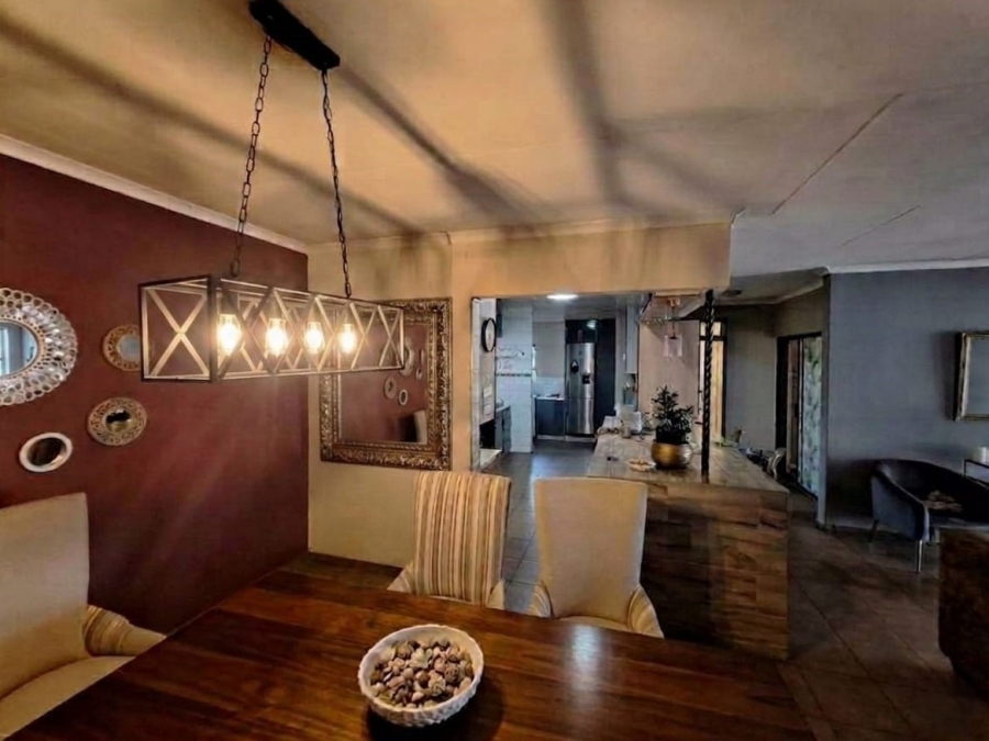 3 Bedroom Property for Sale in Vanderbijlpark SE 6 Gauteng