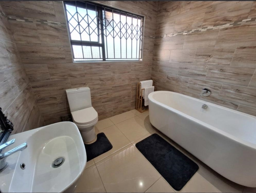 3 Bedroom Property for Sale in Vanderbijlpark SE 6 Gauteng