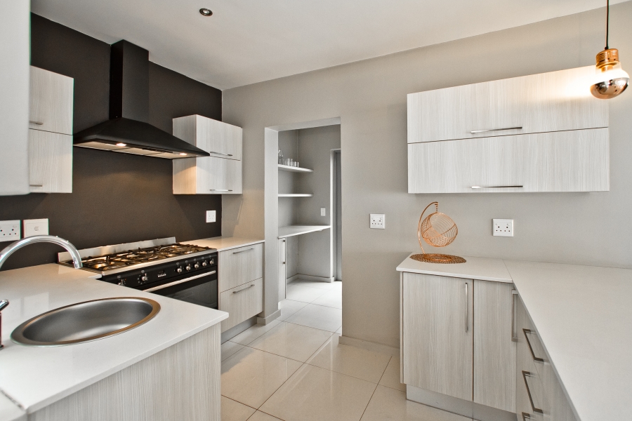 3 Bedroom Property for Sale in Bryanston Gauteng