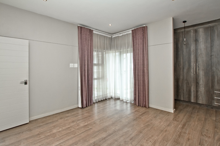 3 Bedroom Property for Sale in Bryanston Gauteng