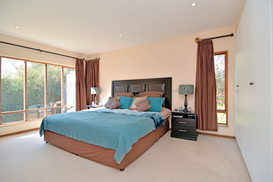 5 Bedroom Property for Sale in Bryanston Gauteng