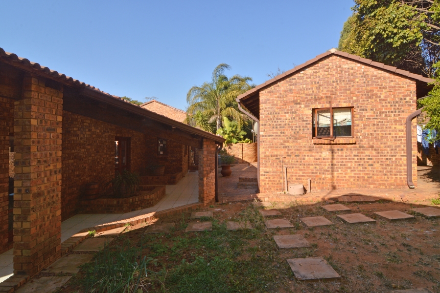 5 Bedroom Property for Sale in Bryanston Gauteng