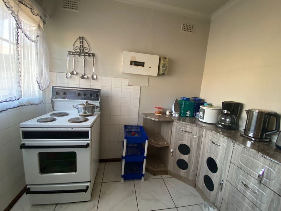 3 Bedroom Property for Sale in Vanderbijlpark Cw 6 Gauteng
