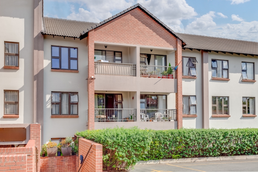 1 Bedroom Property for Sale in Douglasdale Gauteng