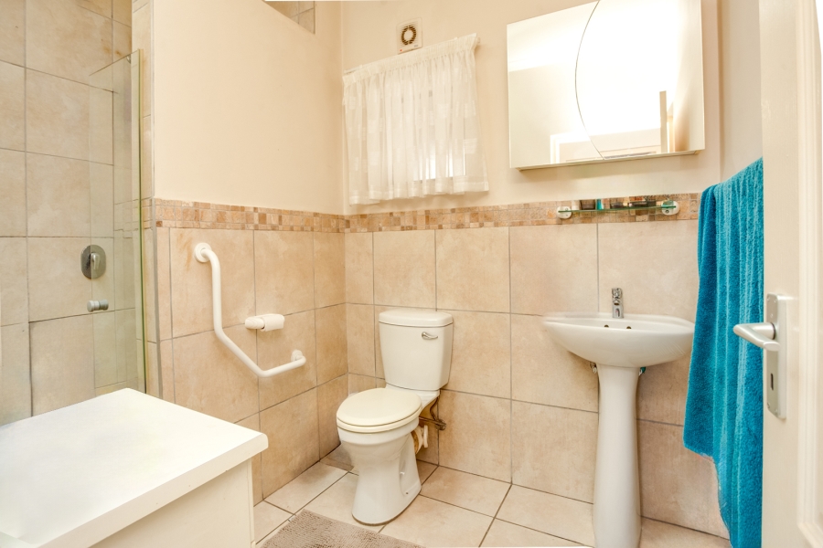 1 Bedroom Property for Sale in Douglasdale Gauteng