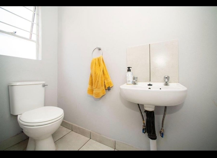 3 Bedroom Property for Sale in Crystal Park Gauteng