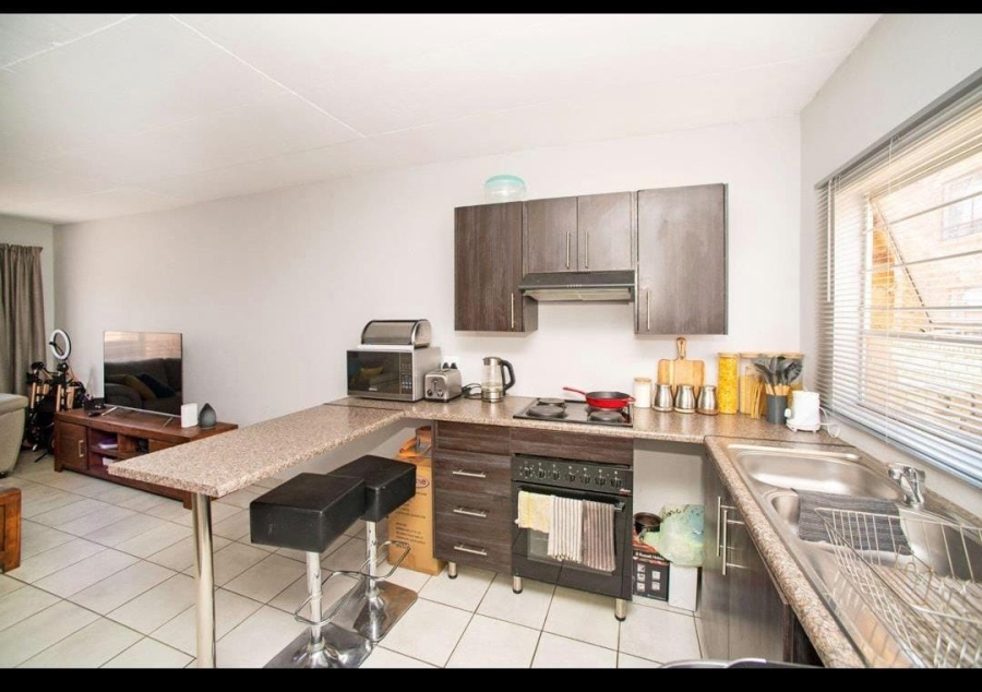 3 Bedroom Property for Sale in Crystal Park Gauteng