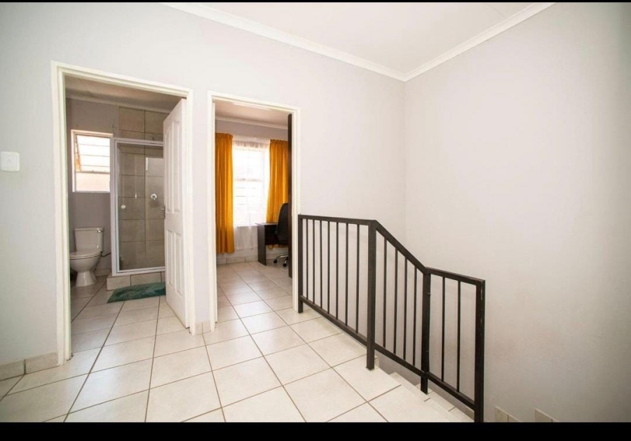 3 Bedroom Property for Sale in Crystal Park Gauteng