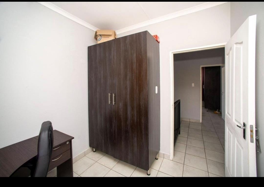 3 Bedroom Property for Sale in Crystal Park Gauteng