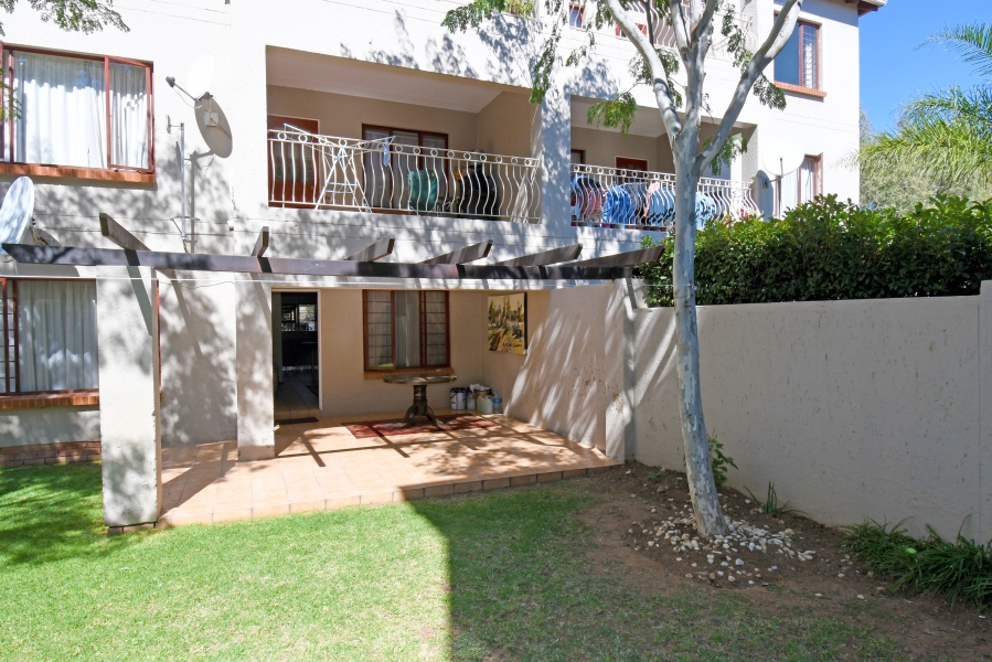 2 Bedroom Property for Sale in Sunninghill Gauteng